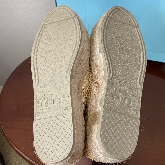 Women's Tan Espadrilles - Picture 11 of 15